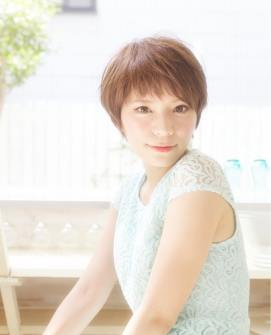 すっきり小顔ショート
