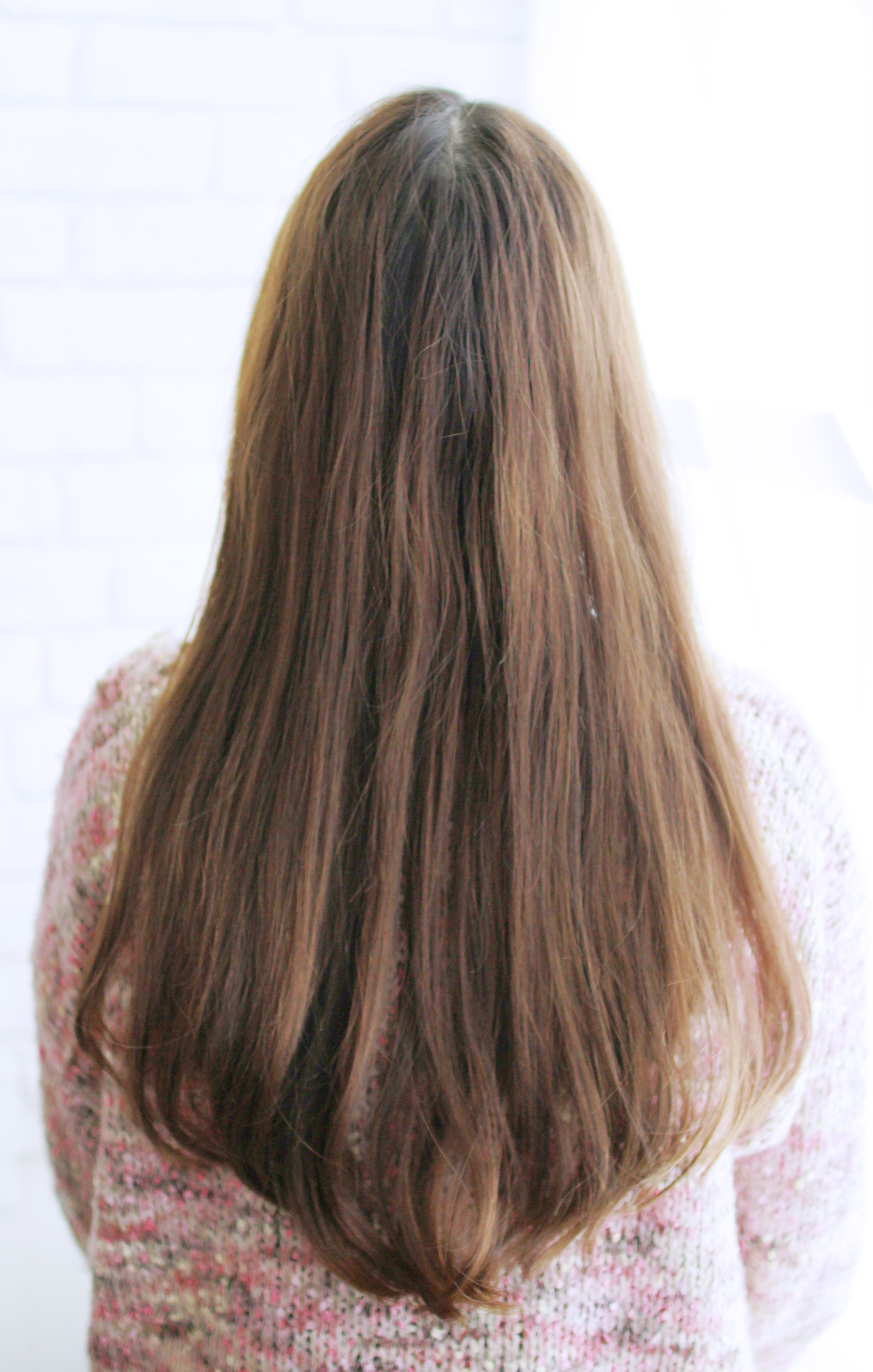 ゆるナチュラルストレート。柔らかい髪の質感を引き出したナチュラルストレートです。乾かしただけでスタイルが決まるので、お手入れ簡単ヘアースタイルです。